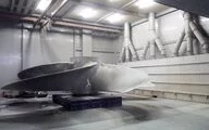 Workbooths are also suitable for large components. The dusts produced when cleaning a ship's propeller are extracted by a panel of fans to a trio of filters.