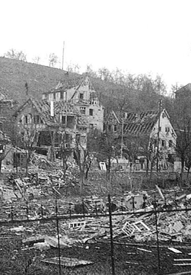 1944: Consequences of the war: The premises in Stuttgart-Obertürkheim were completely destroyed on the 2nd and 3rd of March, 1944, including the ancestral home in Uhlbach.